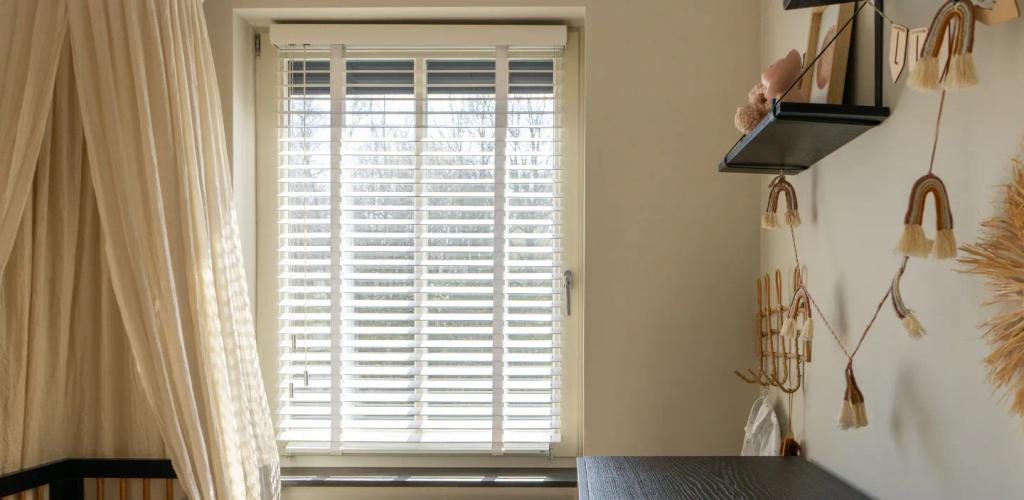 5 redenen om te kiezen voor houten jaloezieën